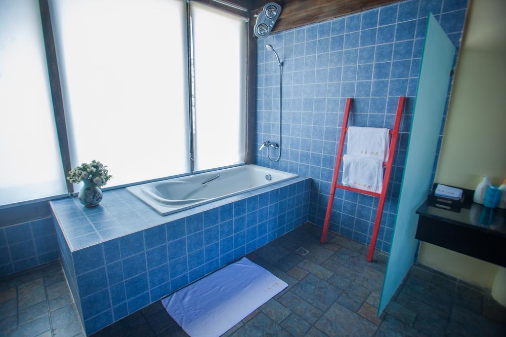 Nirvana Villa Лицзян Экстерьер фото